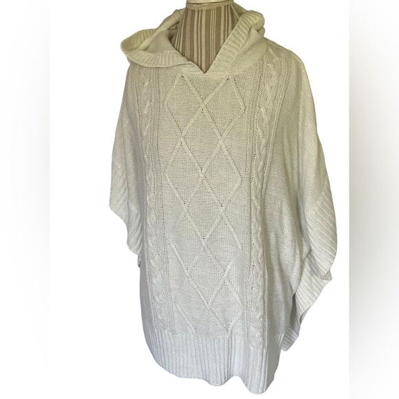 Black River size small/medium sweater poncho excellent condition - Picture 1 of 2